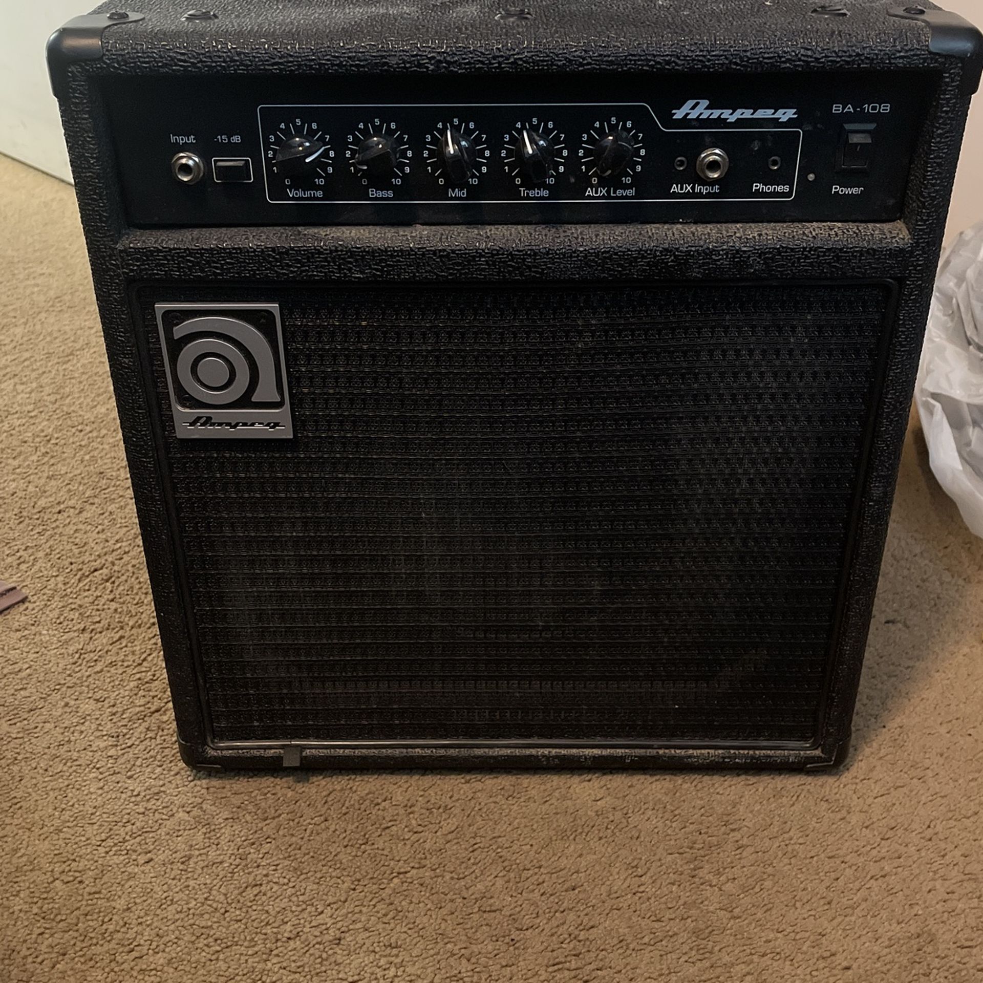 Ampeg Bass Amp