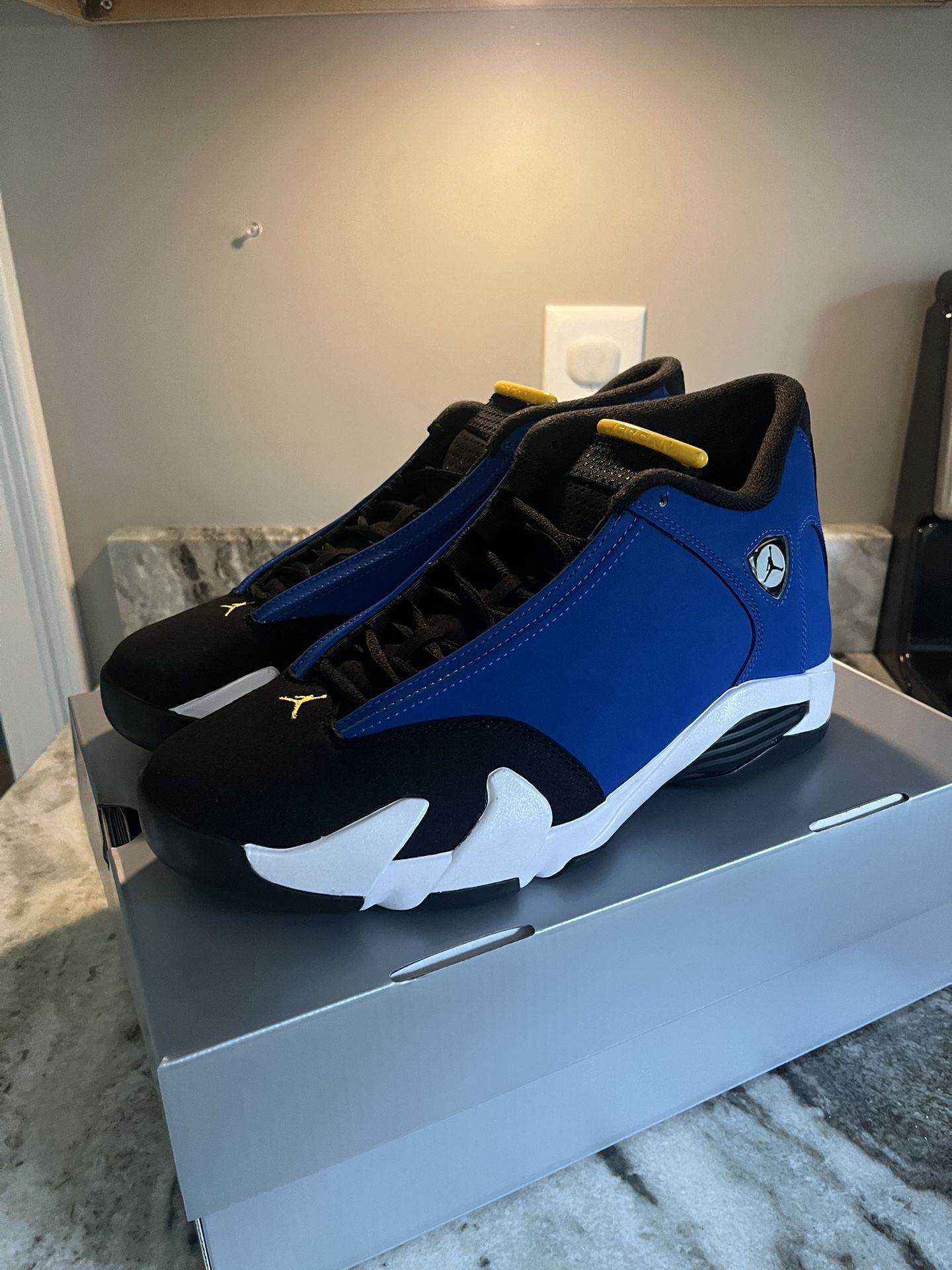 Air Jordan 14 Retro 'Laney' for Sale in Taunton, MA - OfferUp