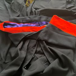 UW Graduation Gown 