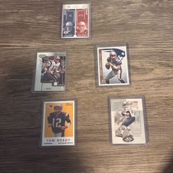 TOM BRADY LOT OF CARDS NFL 