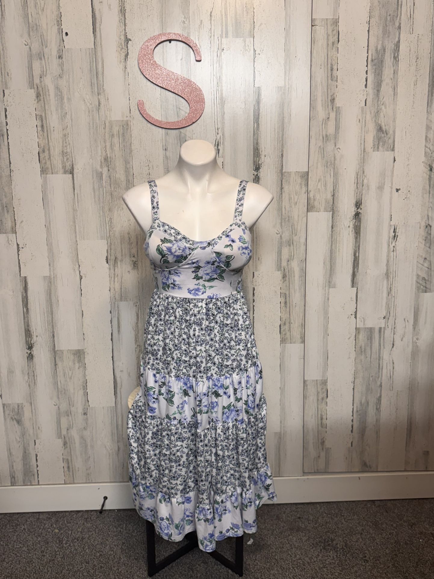 Almost Famous Blue Floral Tiered Midi Dress Women’s Small – Cottagecore Summer Dress NWT