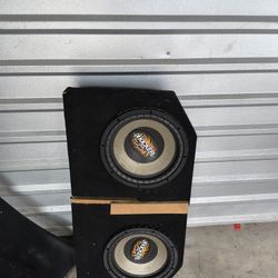 Two 12' Kicker Speakers In A Box 