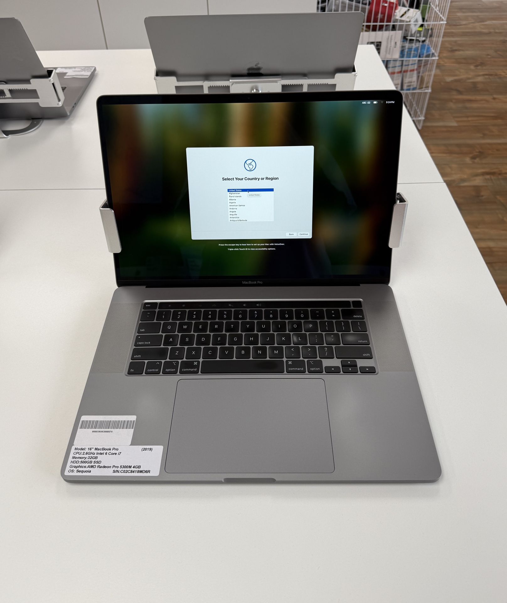 16 MacBook Pro Touchbar*32GB RAM*500GB Intel Core