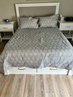 Bed Set with Storage