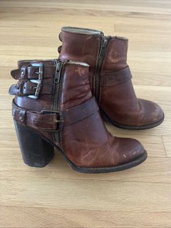 FREEBIRD Boho Western Leather Buckle Ankle Boots Size 8 Distressed Worn Look