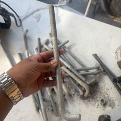 Concrete foundation bolts