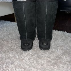 Black Ugg Boots 