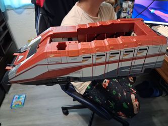 Star wars star tours " Starspeeder 1000" vehicle play set.  2011.  Good condition.  Collectible.