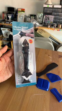 Trowel and Caulk Scraper