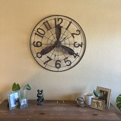 Propeller Clock