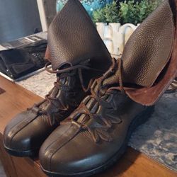 Women's Leather Boots