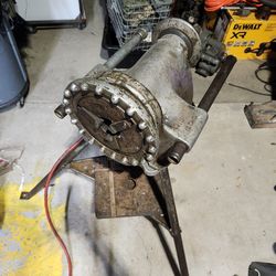 RIDGID Pipe Tool Bundle - 2 Motors + Die Set & Cutters