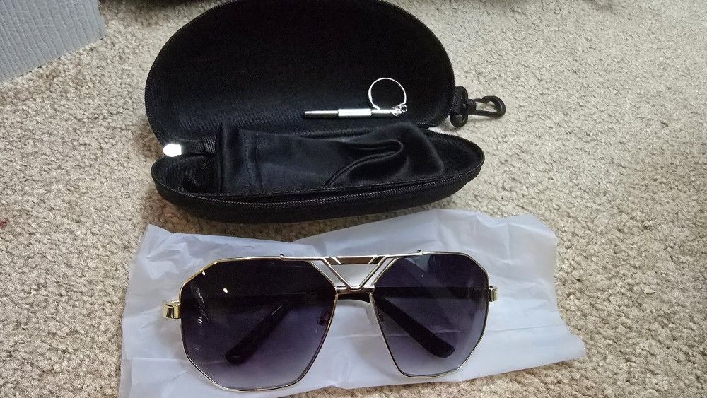 Men/women Navy Blue And Gold Polarized Sunglasses 