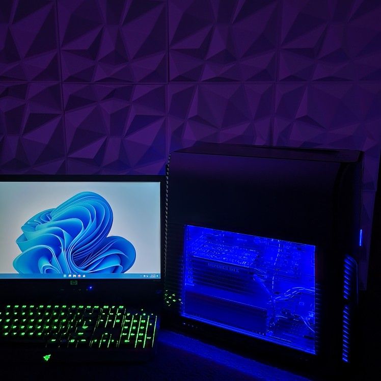 Gaming PC Bundle + CPU Tower + Keyboard+ Mouse+ LCD Screen