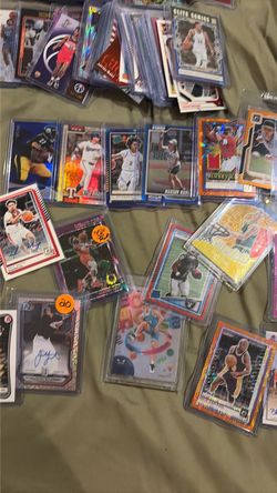 LARGE SPORTS CARD LOT WITH AUTOS , COLORED CARDS , JERSEYS CARDS , # CARDS , SPECIAL INSERTS , and  REFRACTOR ROOKIES
