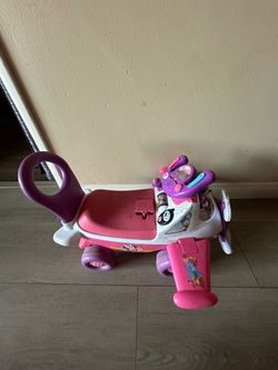 Minnie Mouse ride toy