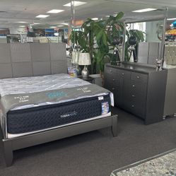 Stunning Silver 5pc Bedroom Furniture Set On Amazing Sale Only $699 (Huge Savings$)