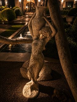 Vintage Cast Stone Grecian Water Bearer Garden Statue – Classical Woman with Urn
