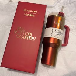 Stanley x Lainey Wilson Country Gold H2.0 FlowState 40oz Tumbler 