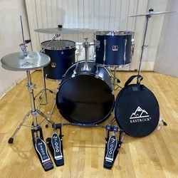   Yamaha Stage Custom Matte Black Complete Drum Set 22 14 16 14 DW500 2 leg Hihat & DW double Pedal New Quite Cymbals & Bag $675 Cash In Ontario 91762