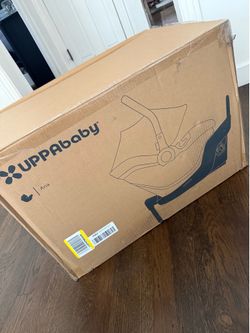 Uppa baby Aria car seat base