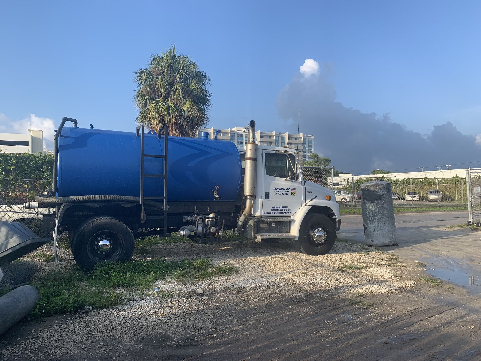 2500 Gallon Steel Water Tank