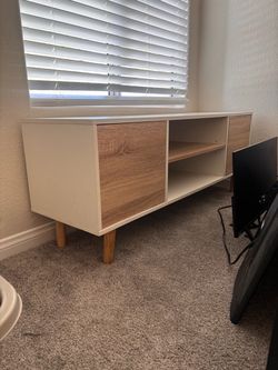 Tv stand