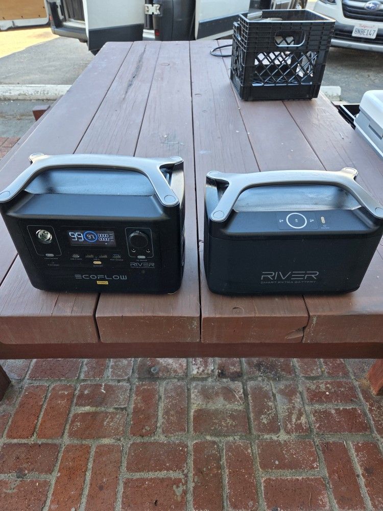 Ecoflow Powerstations And Solar Panel