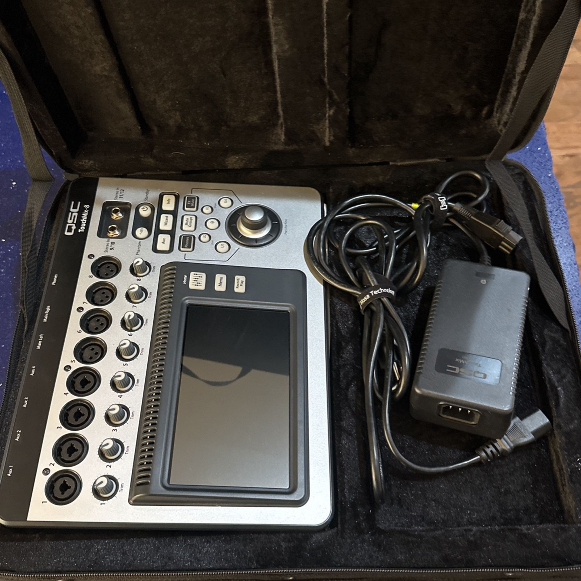QSC TouchMix - 8 Compact Digital Mixer