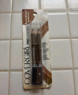 New Covergirl Brown Brow Pencil