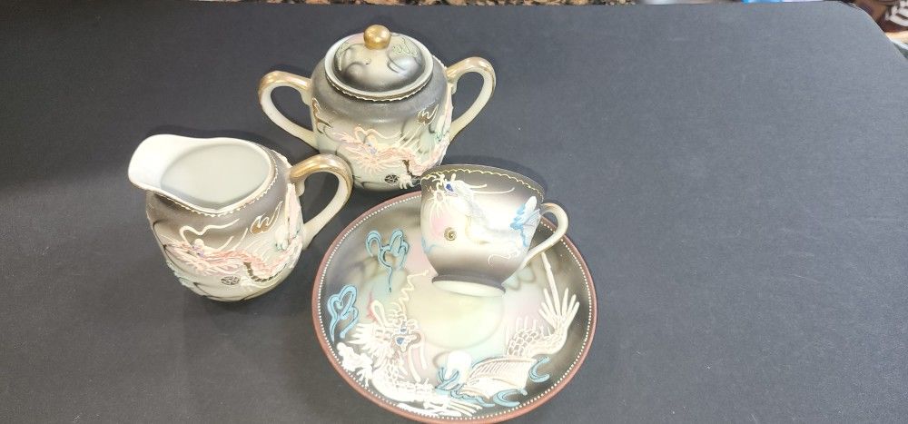 Vintage DRAGON  Ware Blaxk Moriage  Giesha Girl RARE