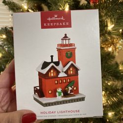 Hallmark Keepsake Holiday Lighthouse Ornament — Brand New, 2022 (VIP Exclusive)