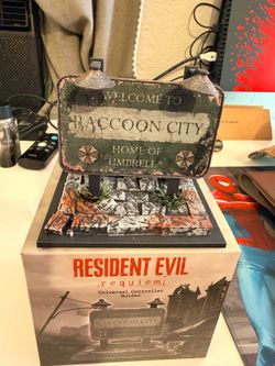 Resident evil Requiem controller hold  Game stop exclusive-controller not included