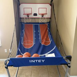 Indoor basketball arcade game!