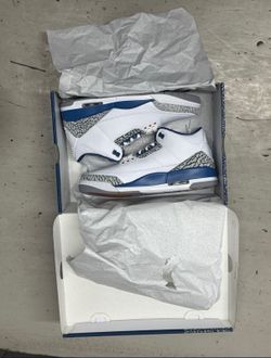 Air Jordan 3s