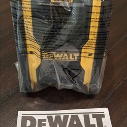 Brand New Dewalt 20v Bluetooth speaker bo battery