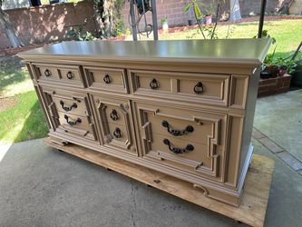 THOMASVILLE DRESSER