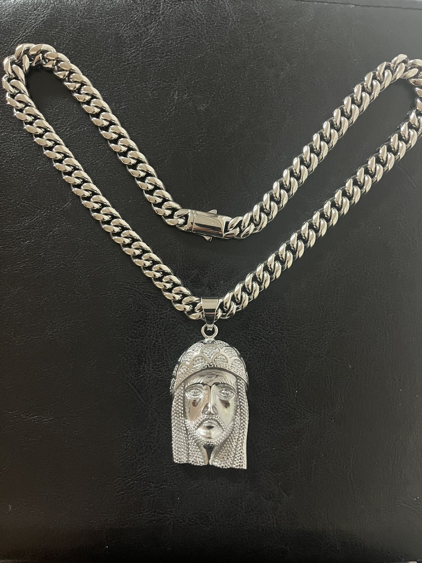 Stainless Steel Jesus Pendant With Cuban Link Chain.