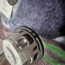 HYDRO-8 // 300 Watt RMS 8 Inch Shallow Mount Subwoofer