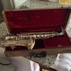 Carl Fischer Vintage Tenor Saxophone