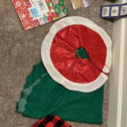 2 Tree Skirts 1 Large 1 Small