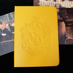 Universal Studios Wizarding World Harry Potter Hufflepuff Journal New 