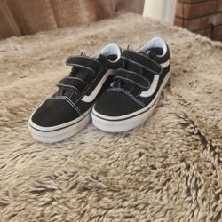 Vans size 4