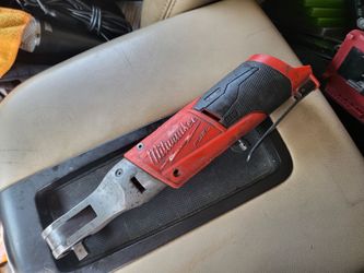 Milwaukee 2557-20 M12 FUEL Cordless 3/8" Ratchet (Tool Only)