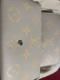 Lv Purse W. Matching Wallet. for Sale in Fort Lauderdale, FL - OfferUp