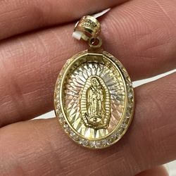 14k Solid Gold Pendant 