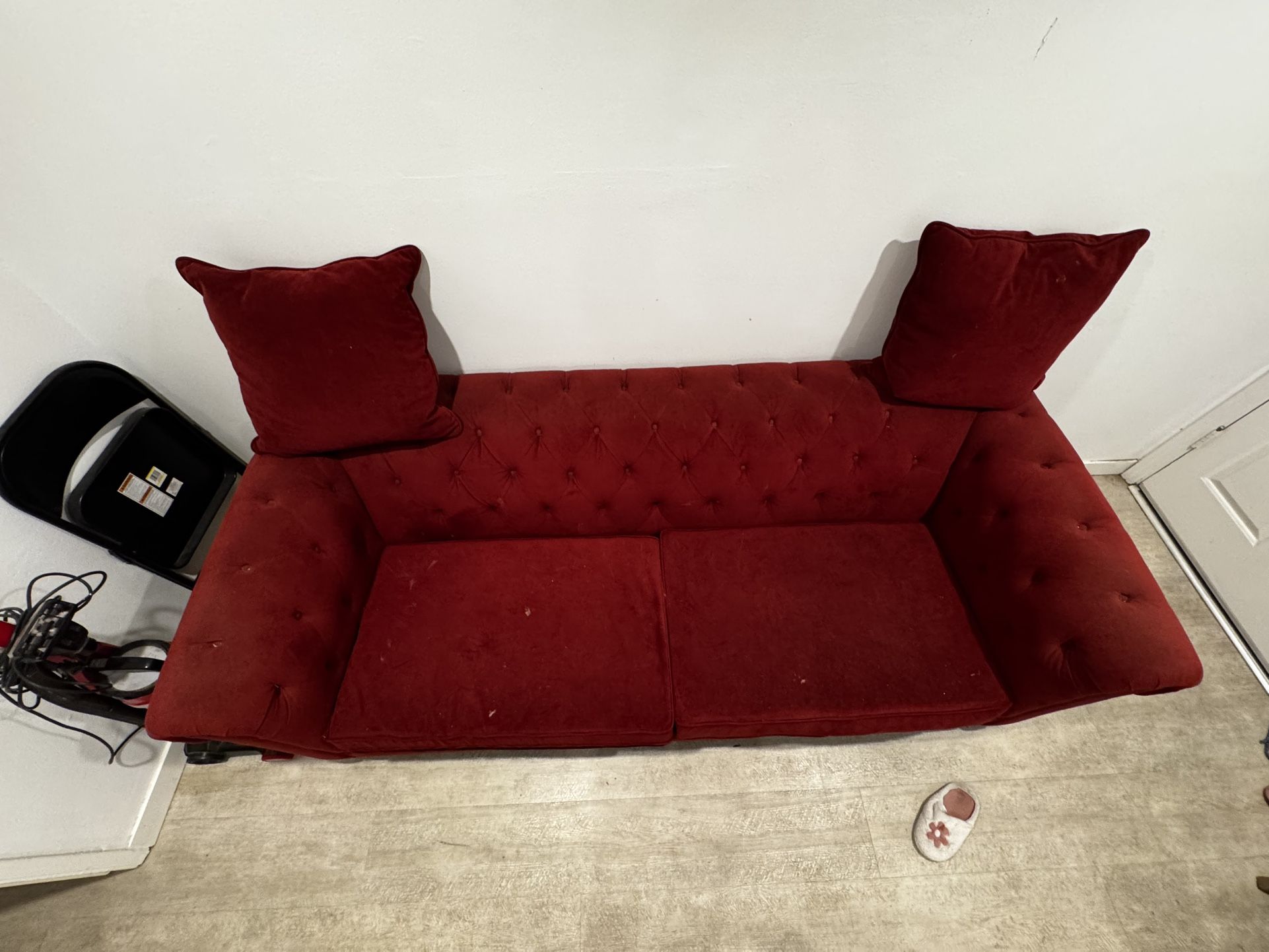 Free Couch for Sale in Glendale, CA - OfferUp