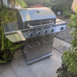BBQ Nexgrill 4 Burner Grill