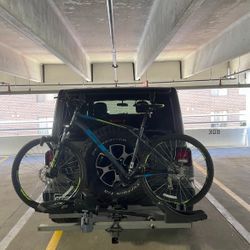 Used Thule T2 Hitch Bike Rack Carrier