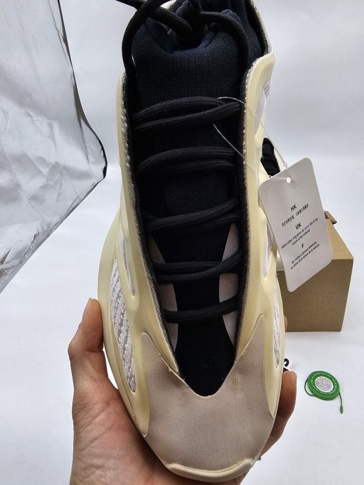 Yeezy Adidas Boost 700 Size 7.5 In Men 